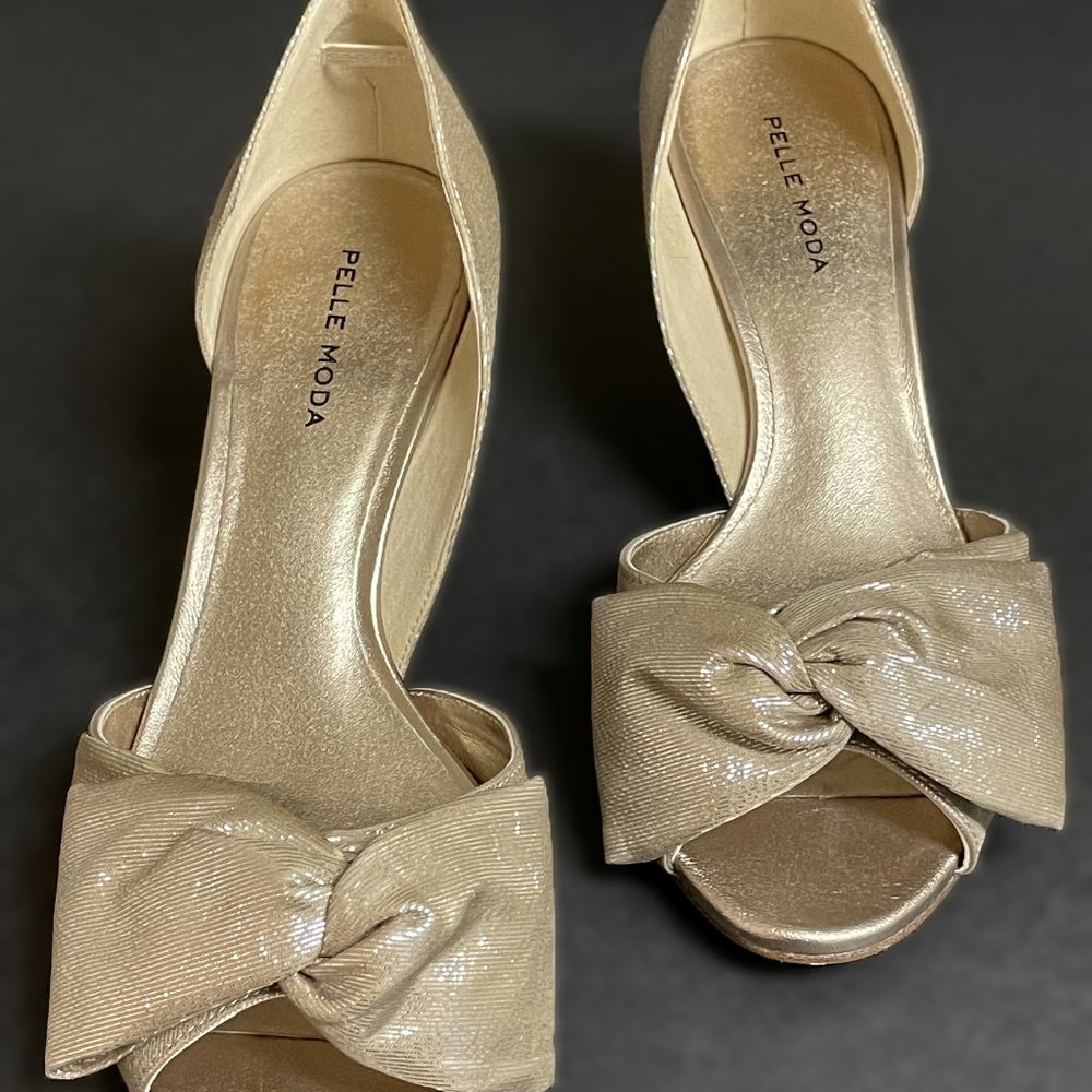 Pelle Moda Champagne Shimmer Heels